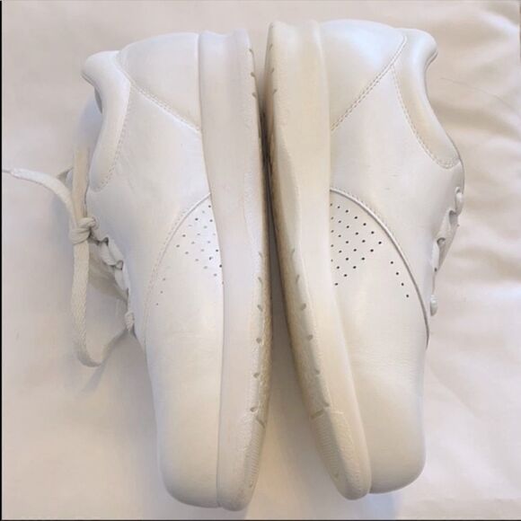 SAS WHITE LEATHER COMFORT SHOES. NEW. - Picture 3 of 7